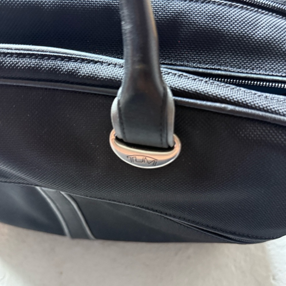 Tumi Laptop Bag Briefcase Ballistic Nylon Leather Trim - Picture 3 of 8